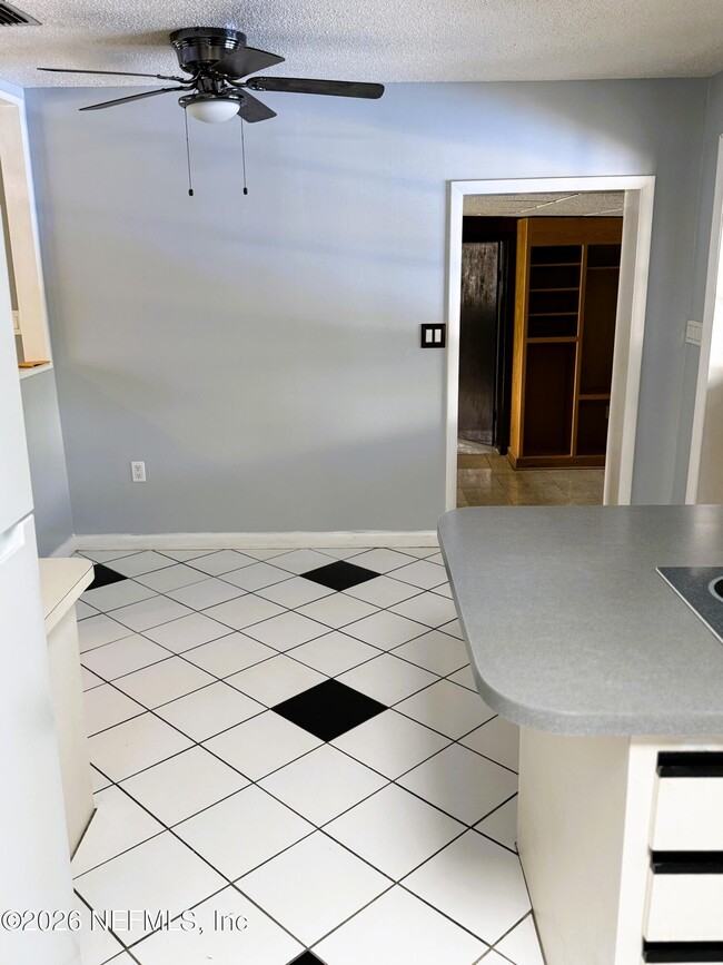 Building Photo - 5410 Manfields Pl