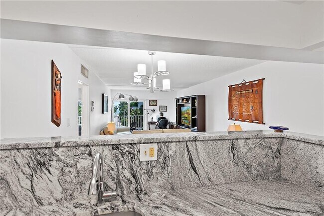 Building Photo - 95 N Birch Rd