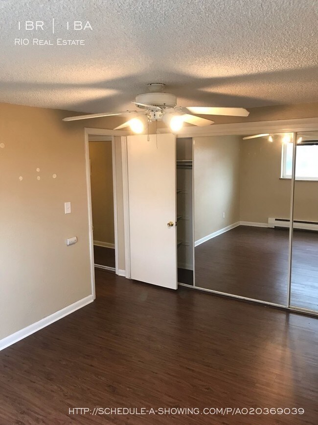 Building Photo - 1139 York St