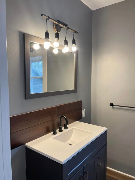 Primary Photo - 308 5th St