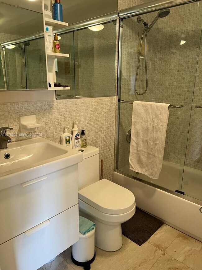 Building Photo - 1130 11th St