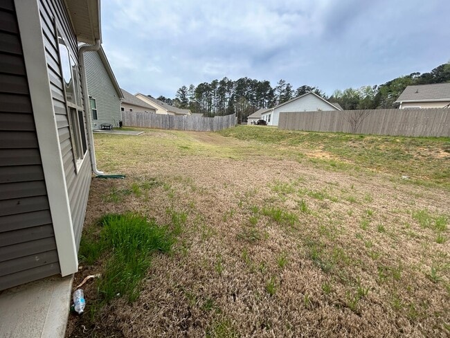 Building Photo - Newer Built 4/3 House in West Rome- $1,995