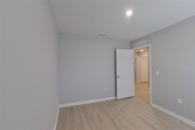 Building Photo - 1709 Nebraska Loop