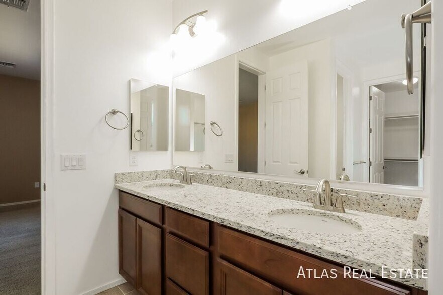 Building Photo - 11405 E Rincon Range Dr