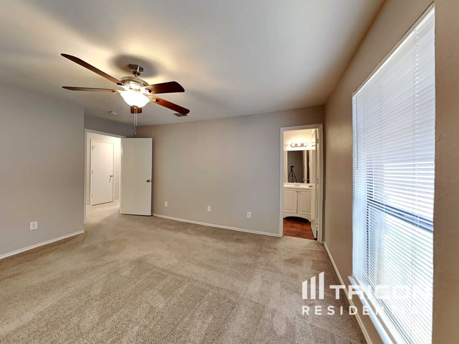 Building Photo - 6007 Big Springs Dr