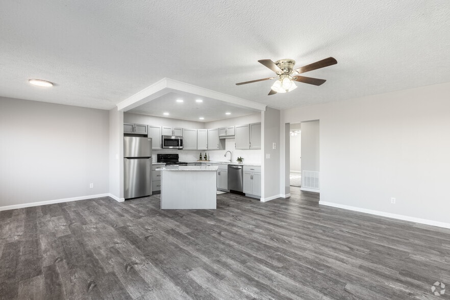 Skyridge Apartment Homes 5411 Bluesky Dr Cincinnati OH 45247