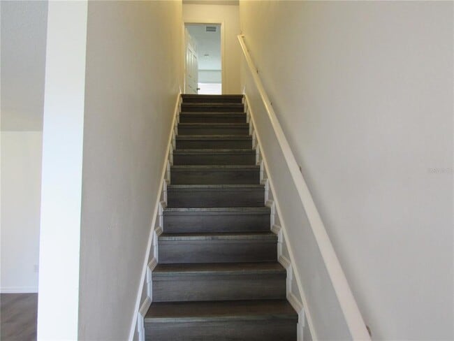 Building Photo - 202 Walnut Crest Run