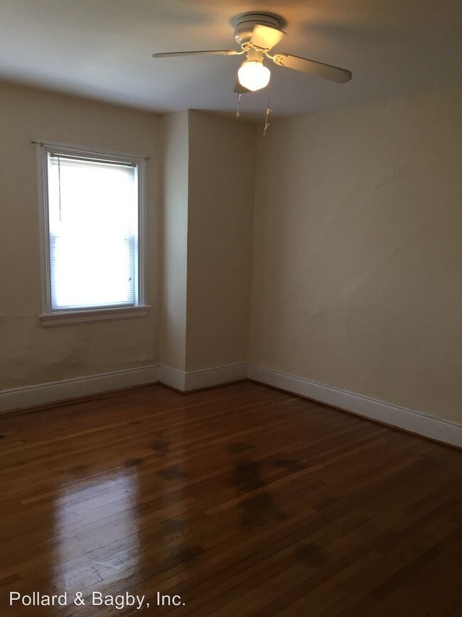 Building Photo - 509 N Mulberry St