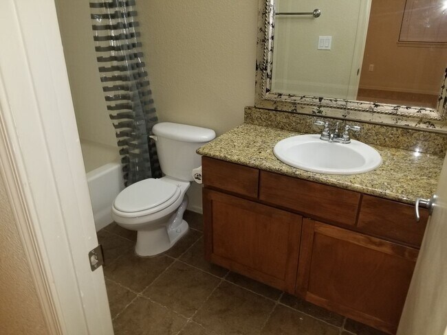 Building Photo - Upgraded West-Flagstaff Condo in the Arbors - 2 Bed, 2 Bath - NO Students & NO Pets! - Avail. NOW!!