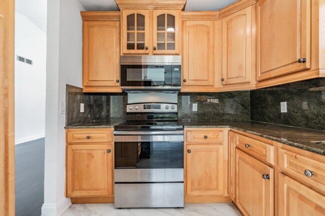 Building Photo - 4283 Brentwood Park Cir