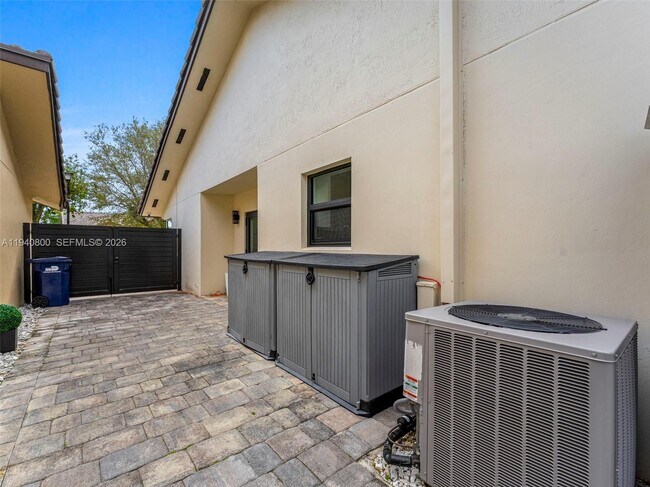 Building Photo - 15805 SW 79th Terrace