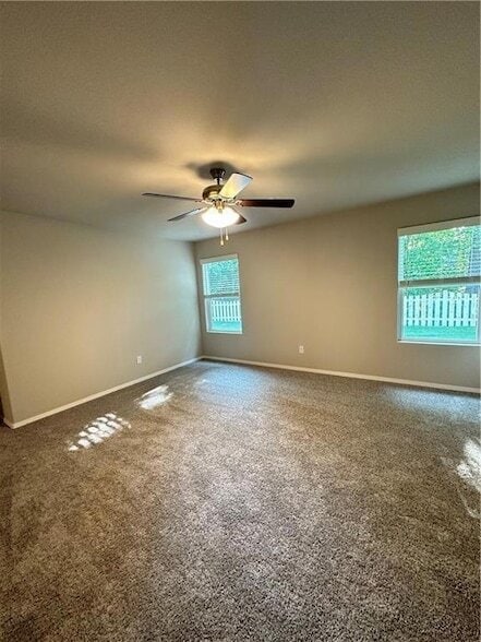 Building Photo - 6801 SW Chestnut Hill Rd