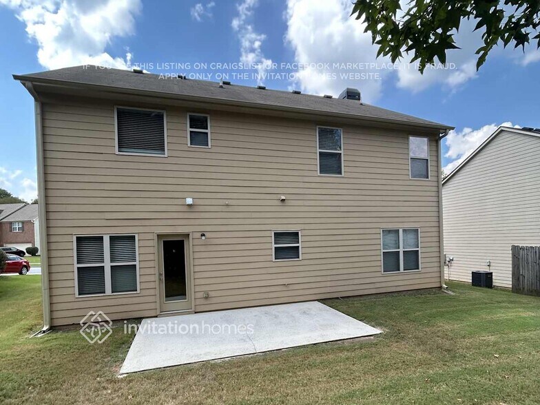 Building Photo - 833 Whitfield Oak Way NE