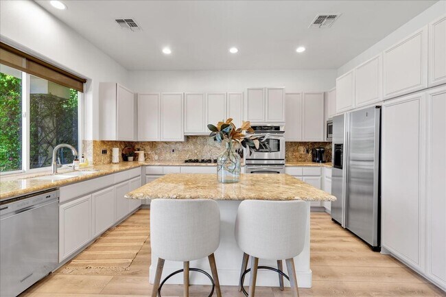 Building Photo - 79953 Rancho La Quinta Dr
