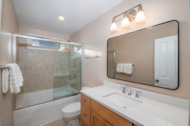 Building Photo - 106 Walnut St