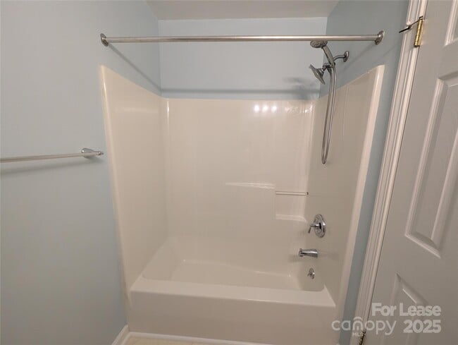 Building Photo - 1505 Flintwood Dr