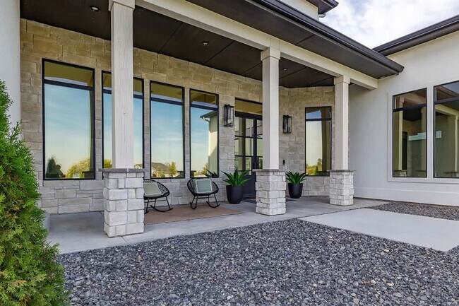 Building Photo - 12401 Rivendell Ct