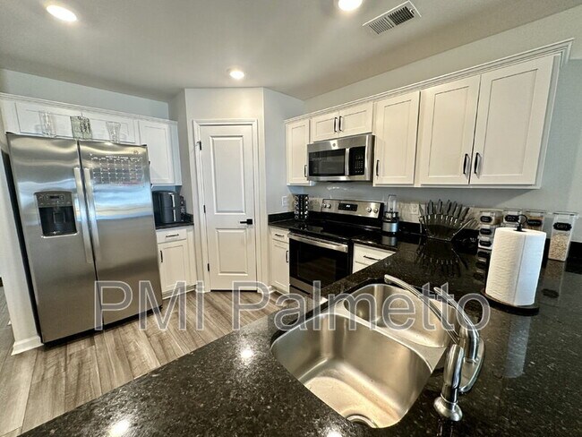 Building Photo - 409 Eclipse Ln