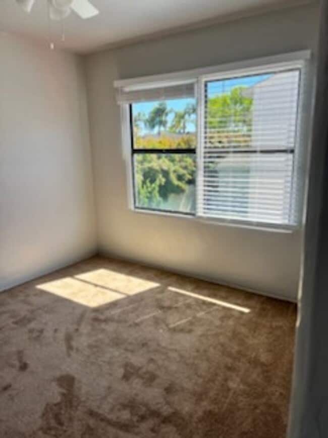 Building Photo - 1 bed, 1 bath - Point Loma