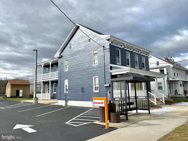 Building Photo - 14 W Penn Ave