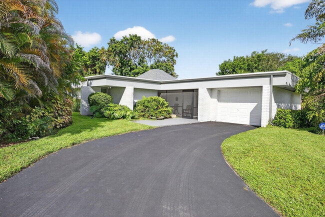 Primary Photo - 5503 Bluejack Oak Cir