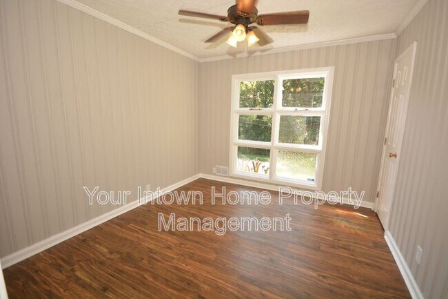Building Photo - 1864 Flintwood Dr SE