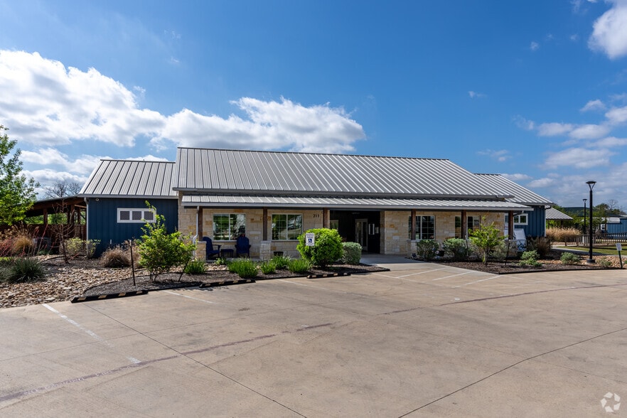 Building Photo - Redbud Ranch Cabin & RV Resort