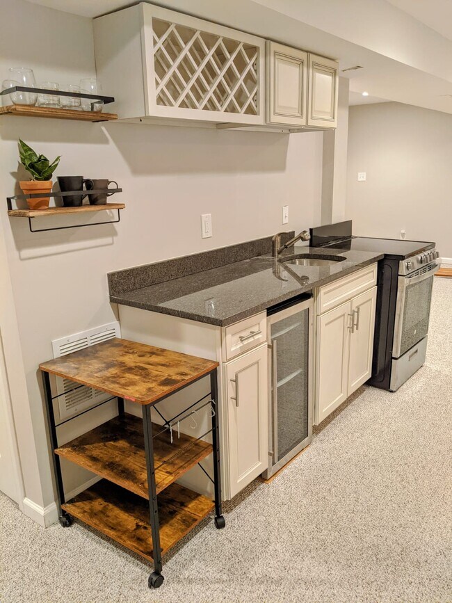 Building Photo - 627 Lamont St NW