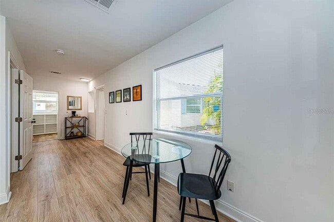 Building Photo - 1233 Sedeeva Cir S