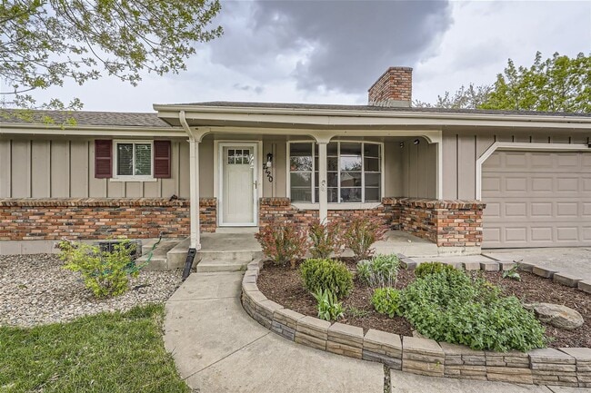 Building Photo - Spacious 5-Bedroom Retreat in Arvada, CO!