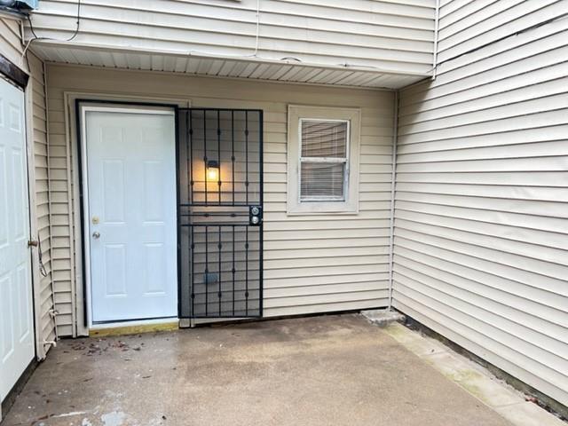 Building Photo - 2219 Aspen Dr