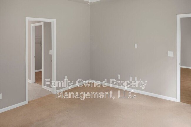 Building Photo - 557 Spanish Wells Rd