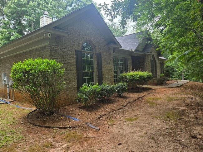 Building Photo - FOR RENT in HARRIS COUNTY with SWIMMING POOL! Available July 1st