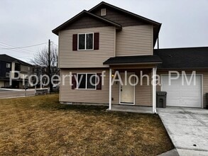 Building Photo - 1024 S Elder St