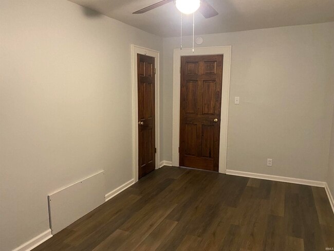 Building Photo - 1328 Sinclair St