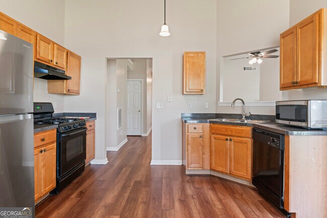 Building Photo - 1650 Deer Crossing Terrace
