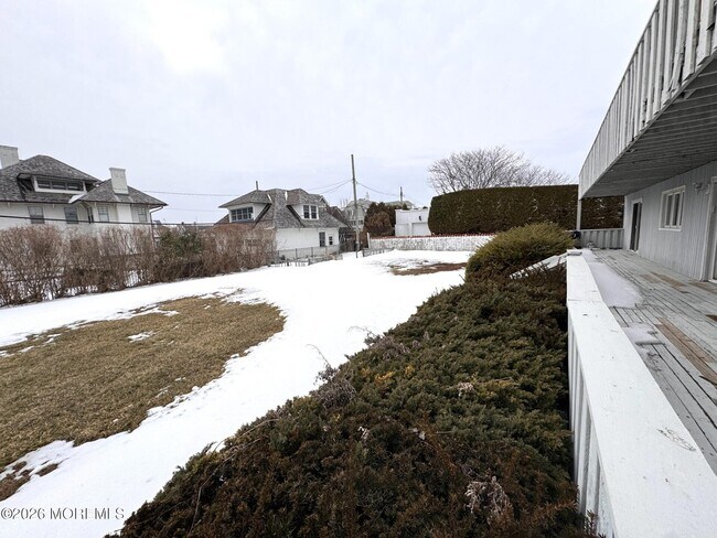 Building Photo - 16 Corlies Ave