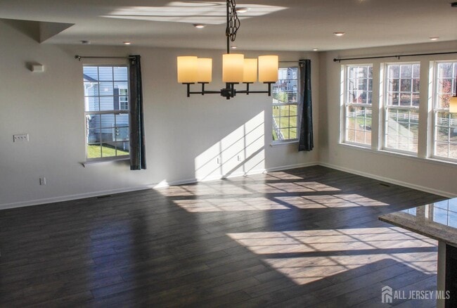 Building Photo - 601 Charleston Dr