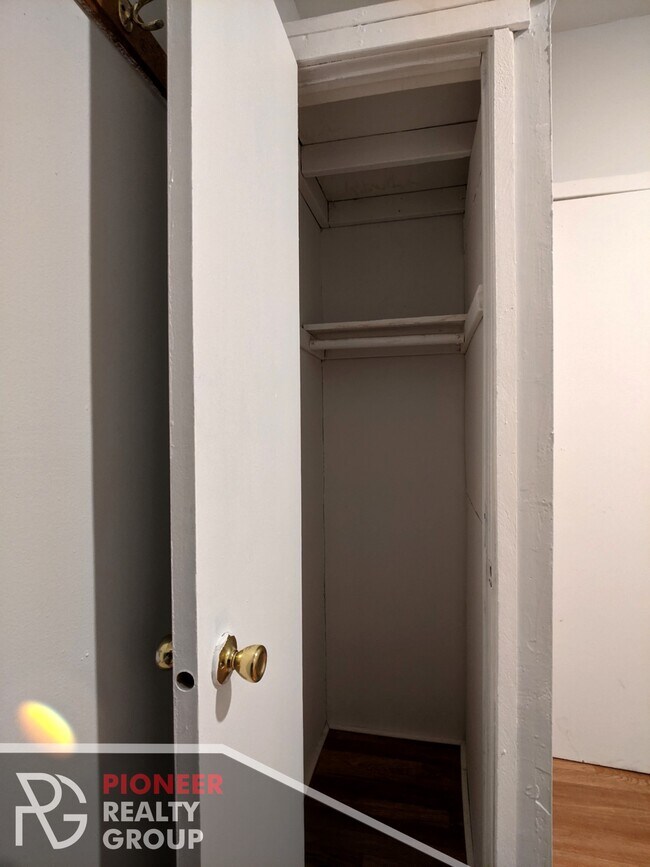 Building Photo - 3542 N Halsted St