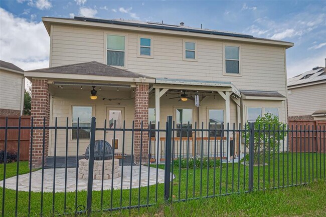 Building Photo - 4 Coconut Palms Dr