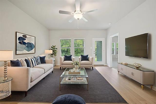 Building Photo - 524 Clover Crk Dr