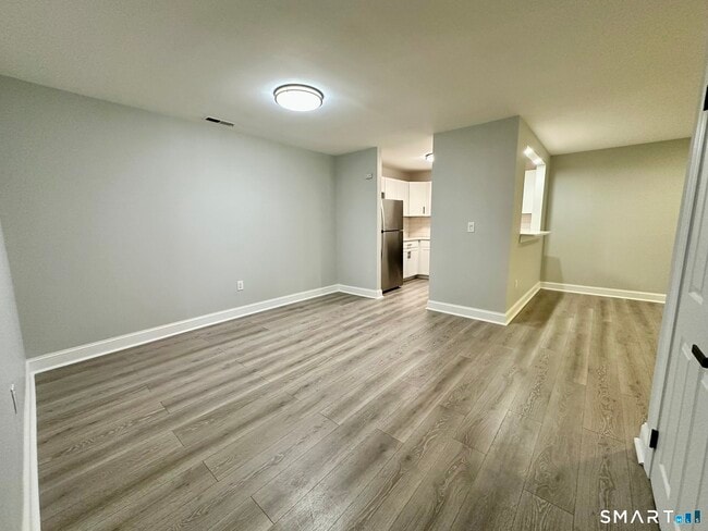 Building Photo - 267 Melba St