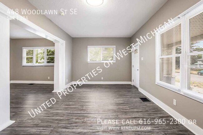 Building Photo - 448 Woodlawn St SE