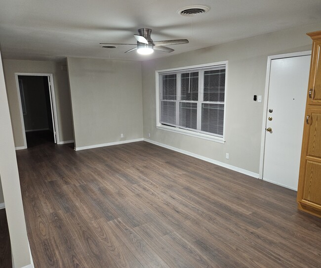 Building Photo - 3005 Forest Trail