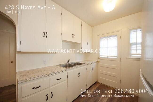 Building Photo - 428 S Hayes Ave