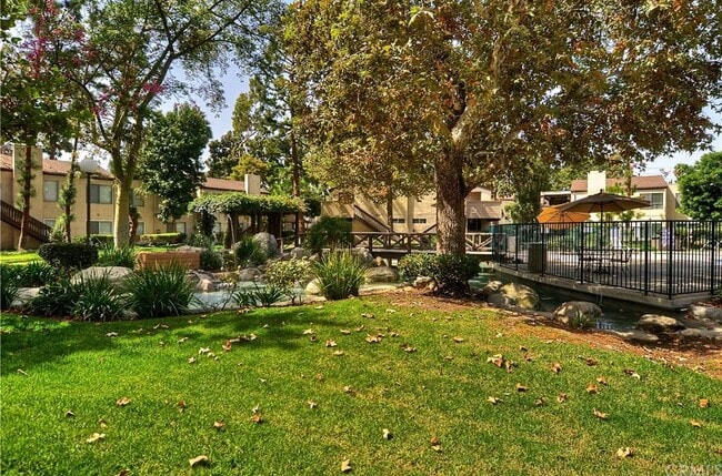 Building Photo - 1270 Cabrillo Park Dr