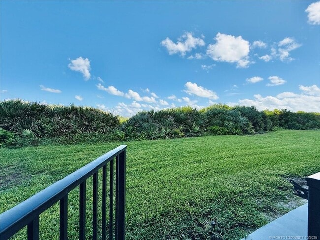 Building Photo - 9400 S Ocean Dr