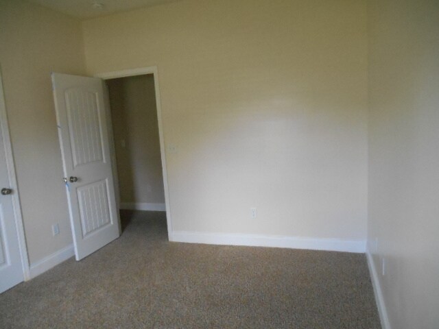 Building Photo - Home For Rent