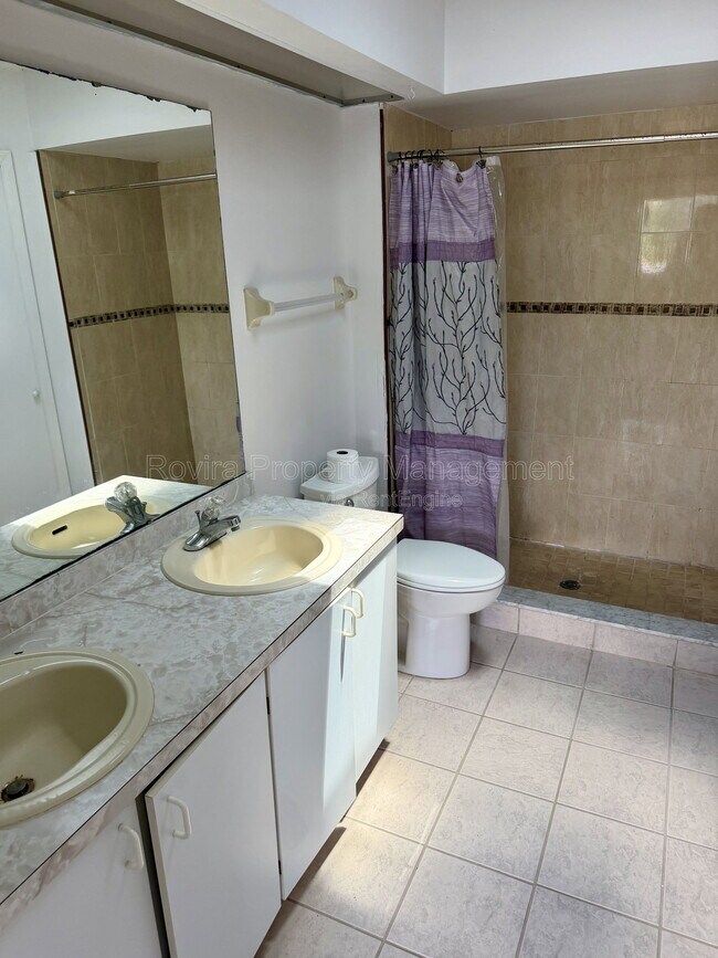 Building Photo - 1501 Chevington Ct