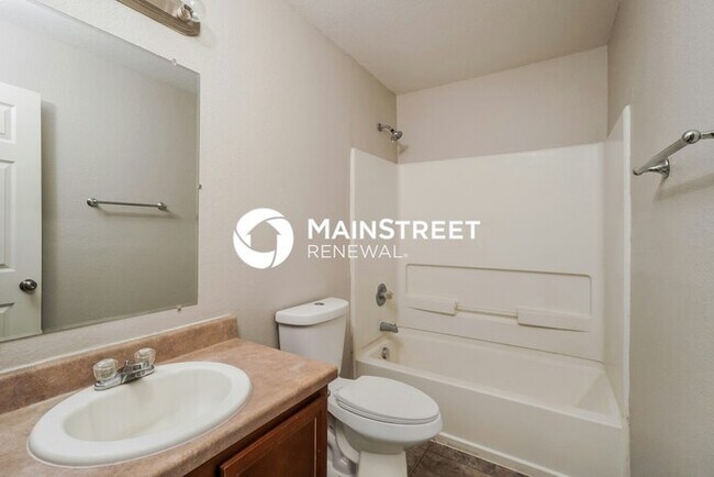 Building Photo - 3 Bedroom Pet-Friendly Home in San Antonio, TX with Main Street Renewal